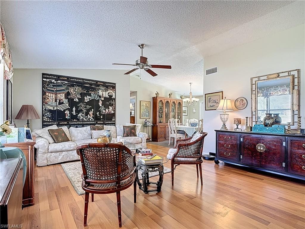 432 38th St, Cape Coral, FL 33914-7
