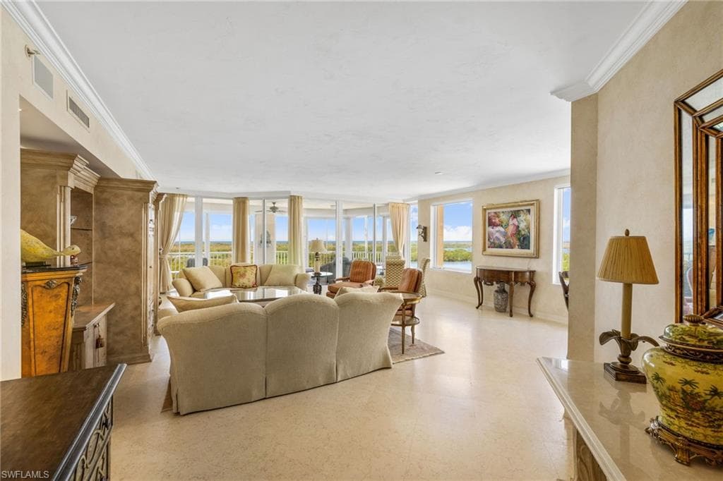 435 Dockside Dr A804, Naples, FL 34110-12