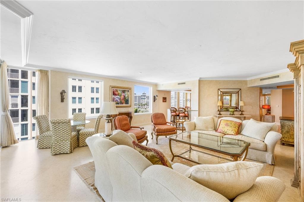 435 Dockside Dr A804, Naples, FL 34110-13