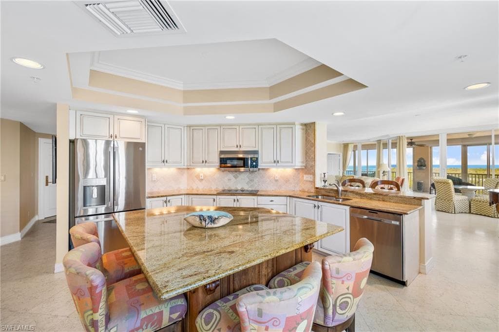 435 Dockside Dr A804, Naples, FL 34110-16