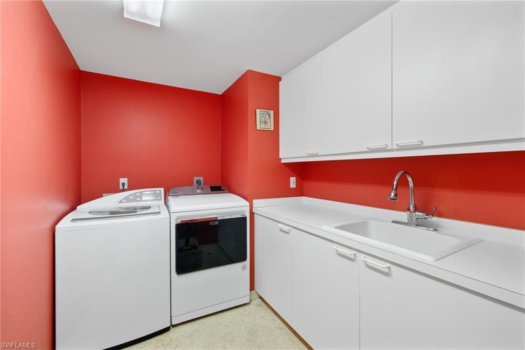 435 Dockside Dr A804, Naples, FL 34110-38