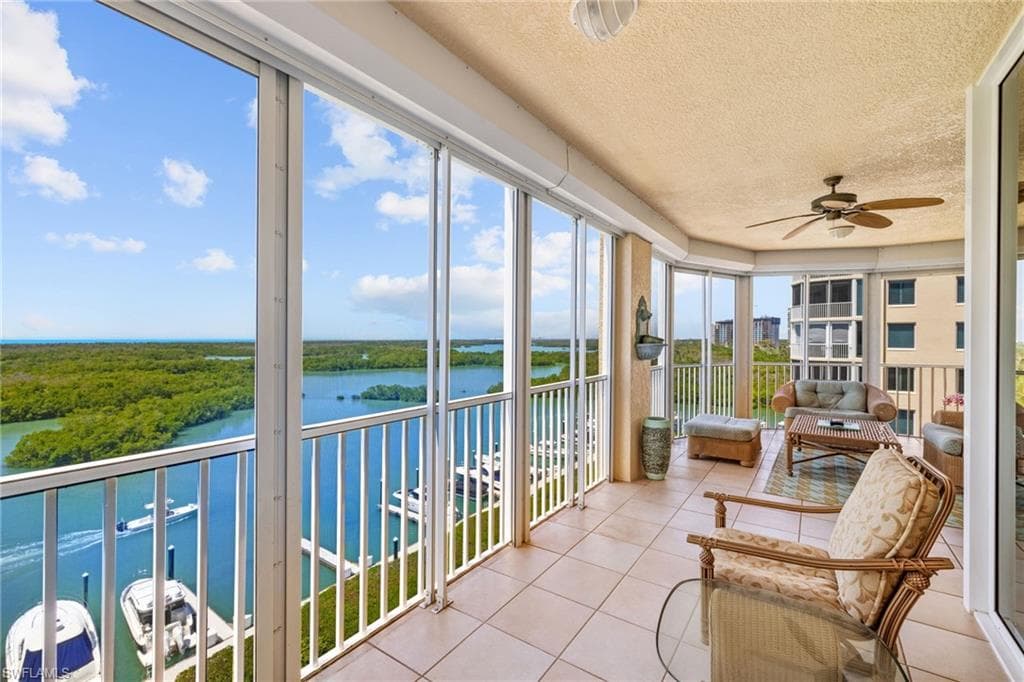 435 Dockside Dr A804, Naples, FL 34110-40