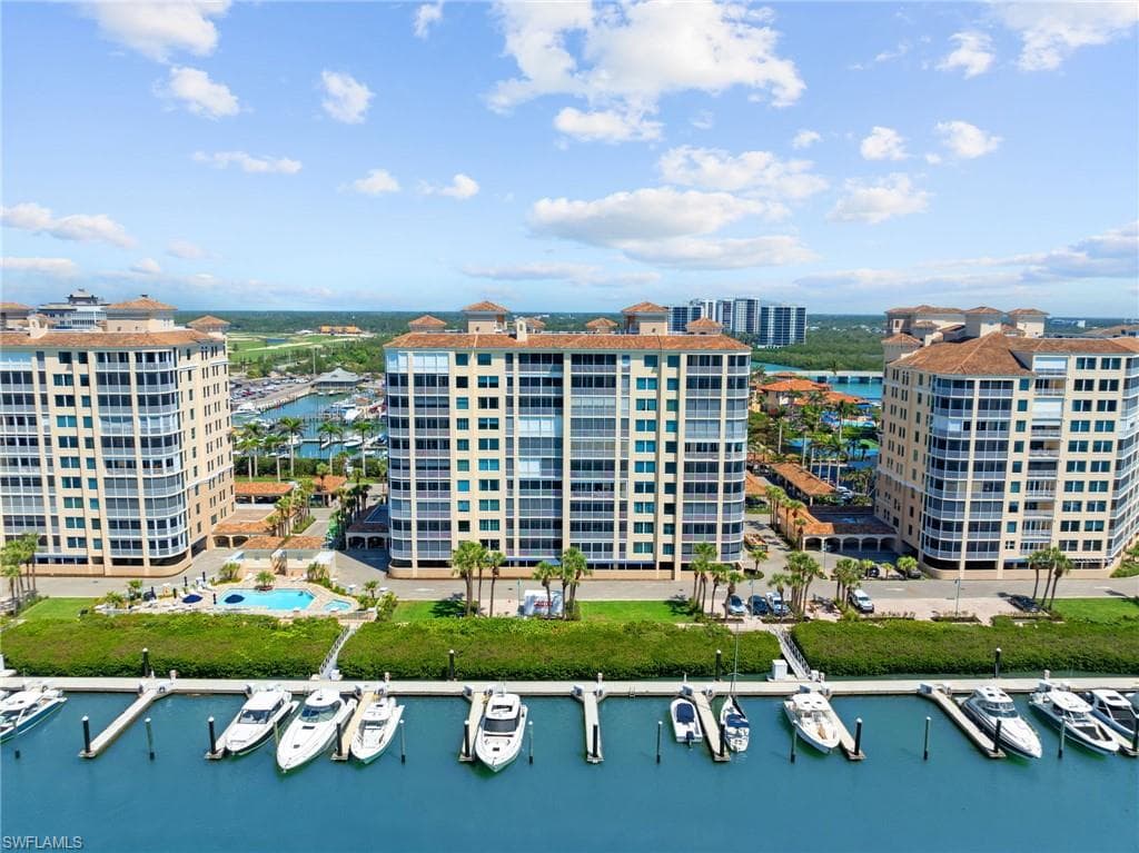 435 Dockside Dr A804, Naples, FL 34110-49
