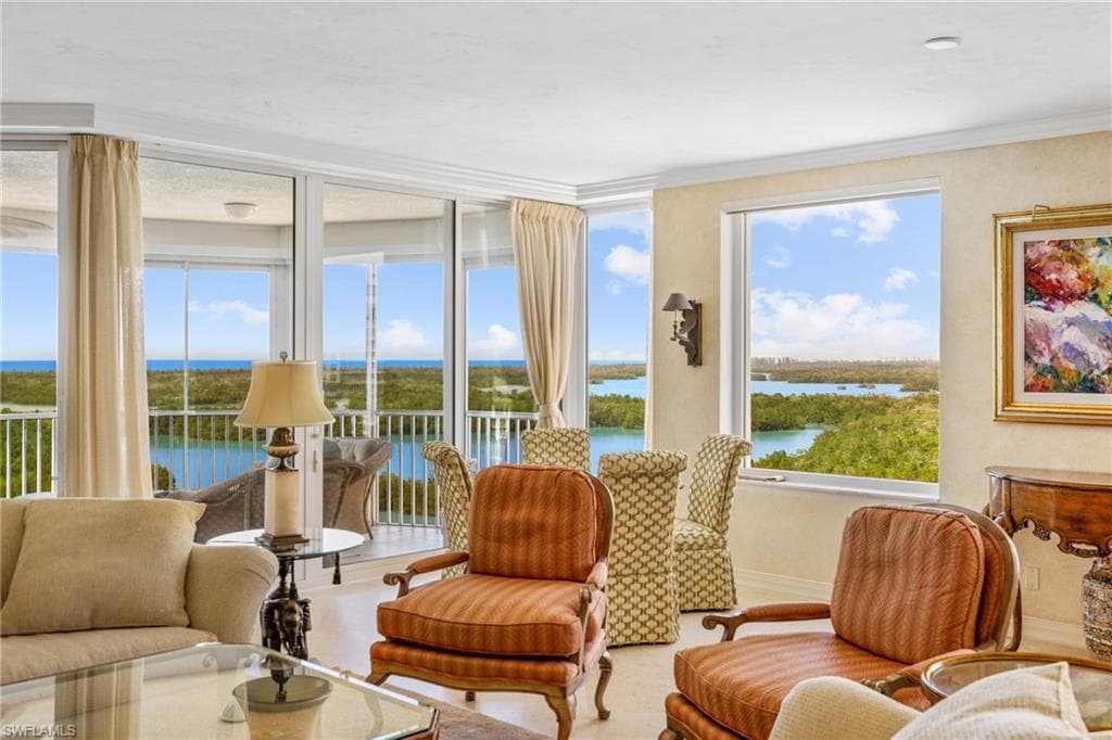 435 Dockside Dr A804, Naples, FL 34110-8