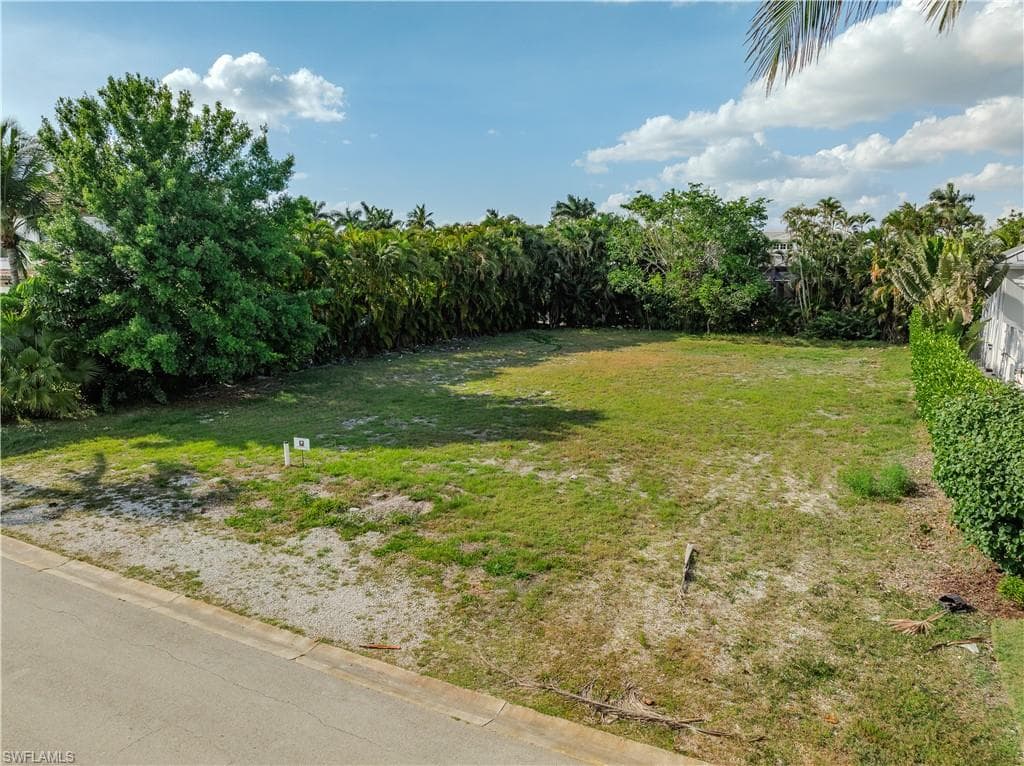505 Turtle Hatch Rd, Naples, FL 34103-4
