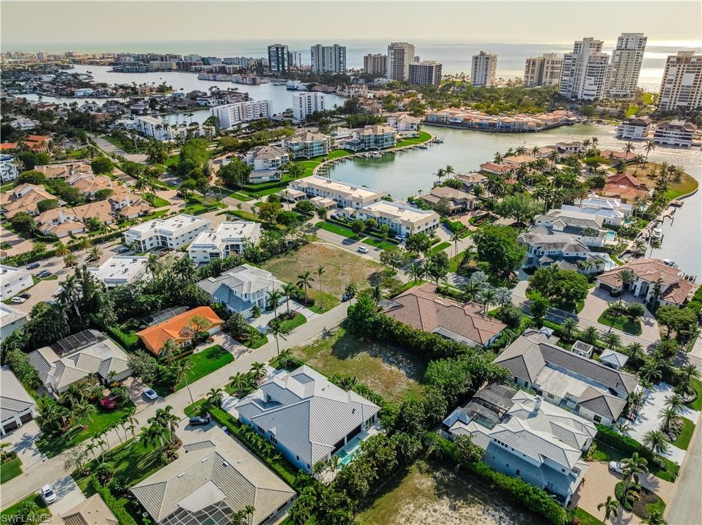 505 Turtle Hatch Rd, Naples, FL 34103-6