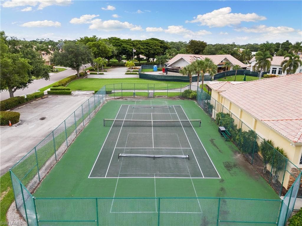 10021 Heather Ln 803, Naples, FL 34119-26