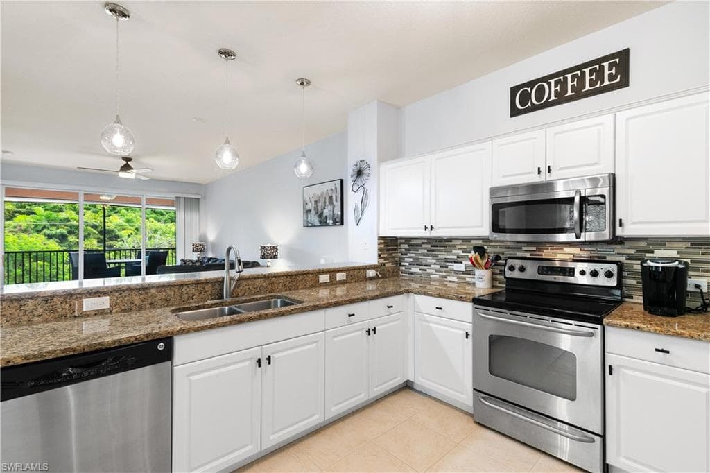 10021 Heather Ln 803, Naples, FL 34119-4