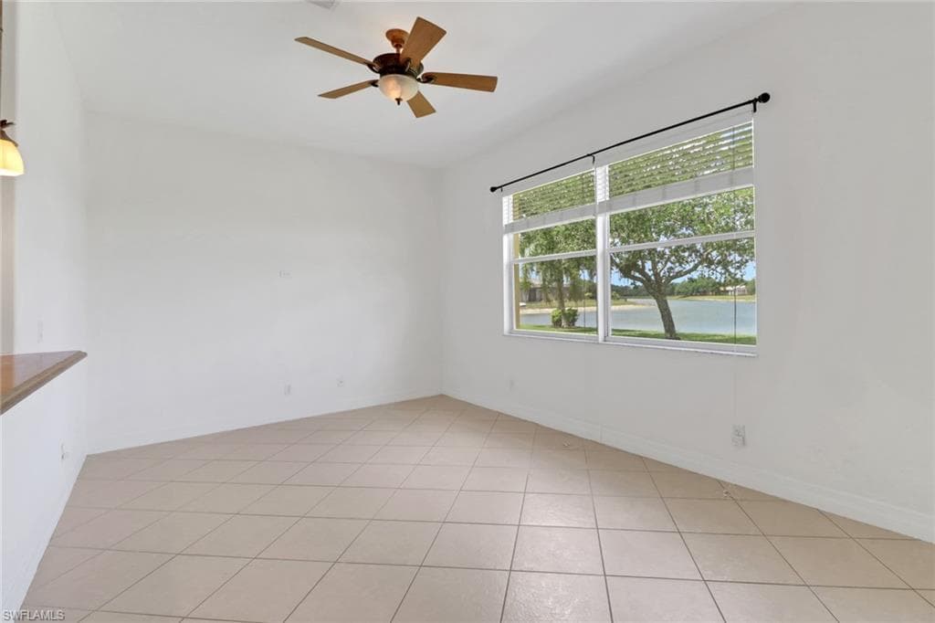 3283 Potomac Ct, Naples, FL 34120-9