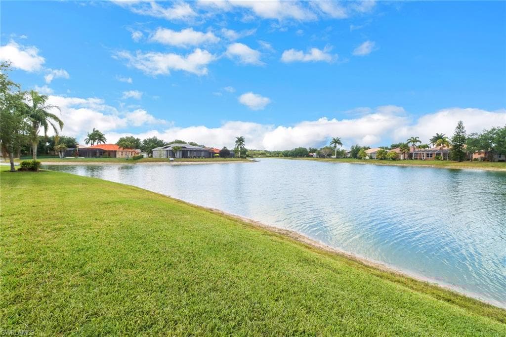3283 Potomac Ct, Naples, FL 34120-26