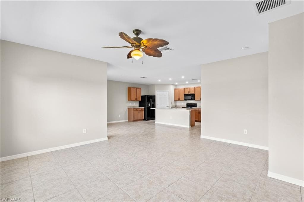 321 23rd Ter, Cape Coral, FL 33991-9