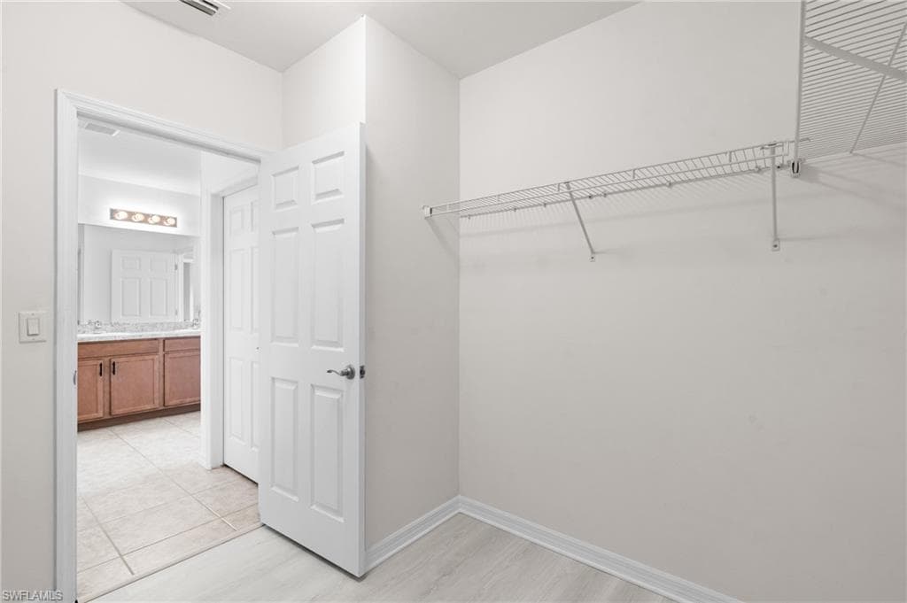 321 23rd Ter, Cape Coral, FL 33991-23