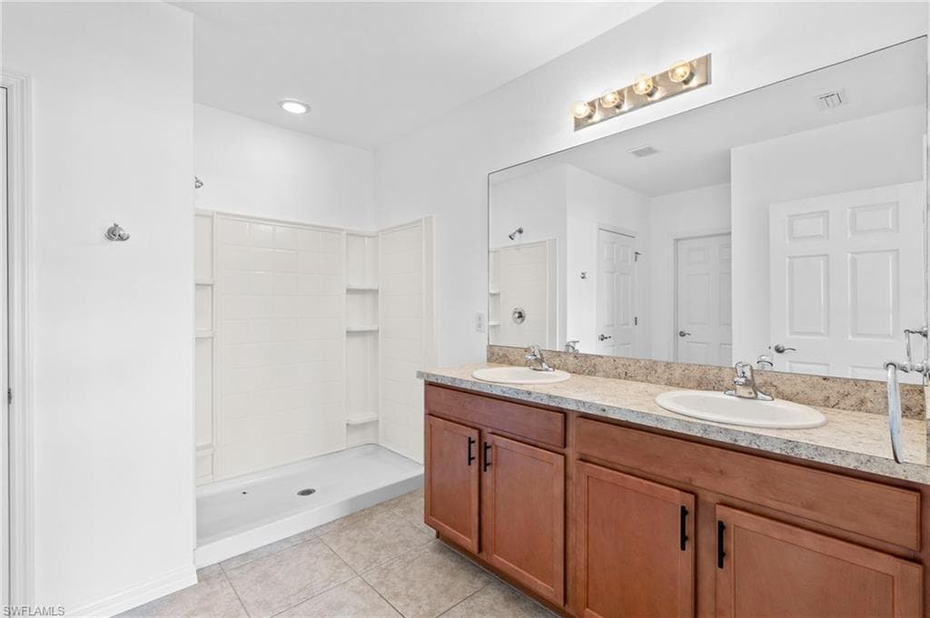 321 23rd Ter, Cape Coral, FL 33991-24