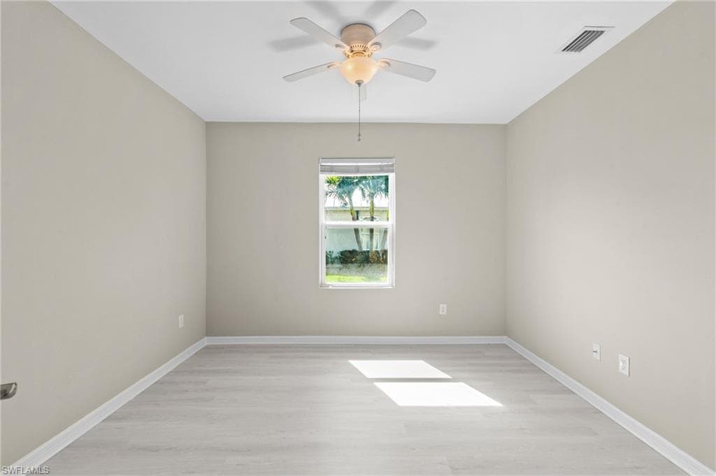 321 23rd Ter, Cape Coral, FL 33991-32