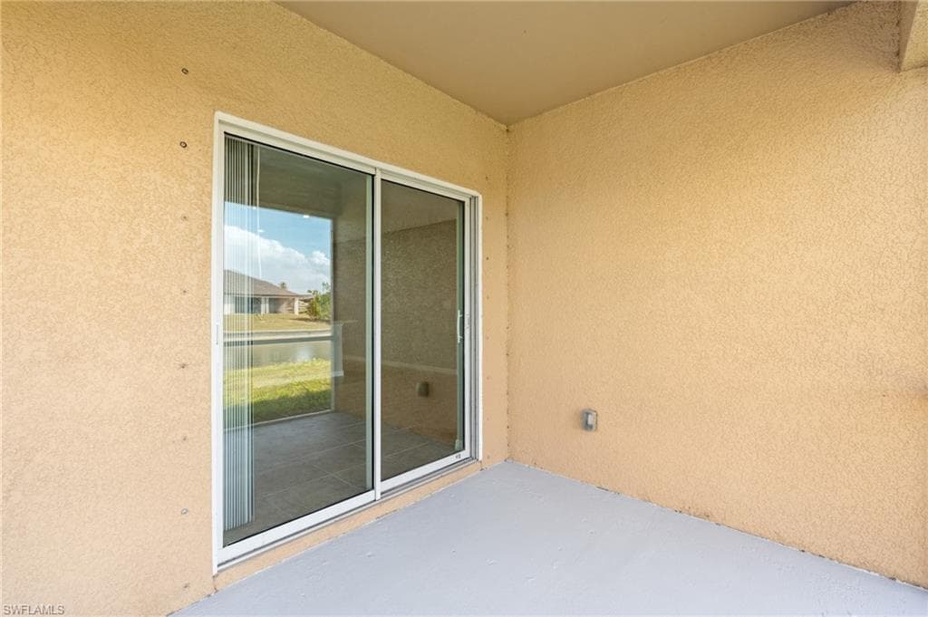 321 23rd Ter, Cape Coral, FL 33991-36