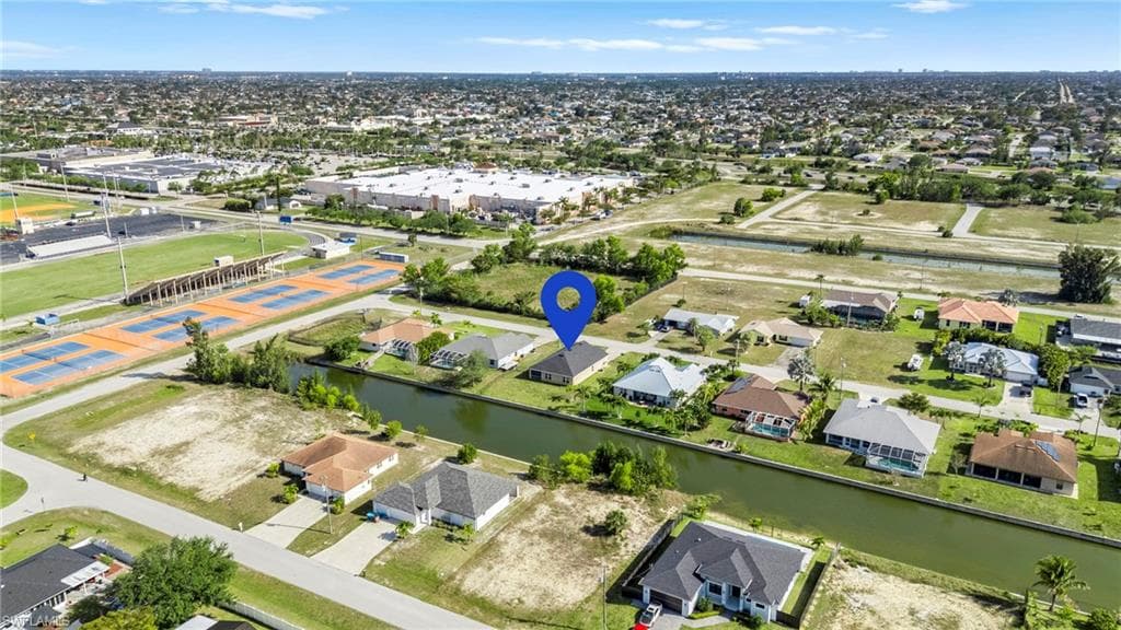 321 23rd Ter, Cape Coral, FL 33991-41