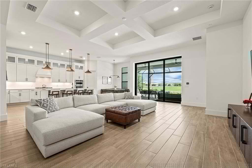 1784 Palomar Ter, Naples, FL 34120-9
