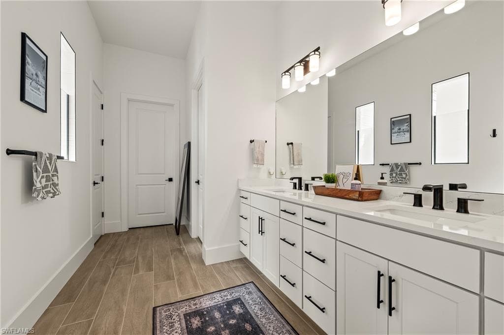 1784 Palomar Ter, Naples, FL 34120-24