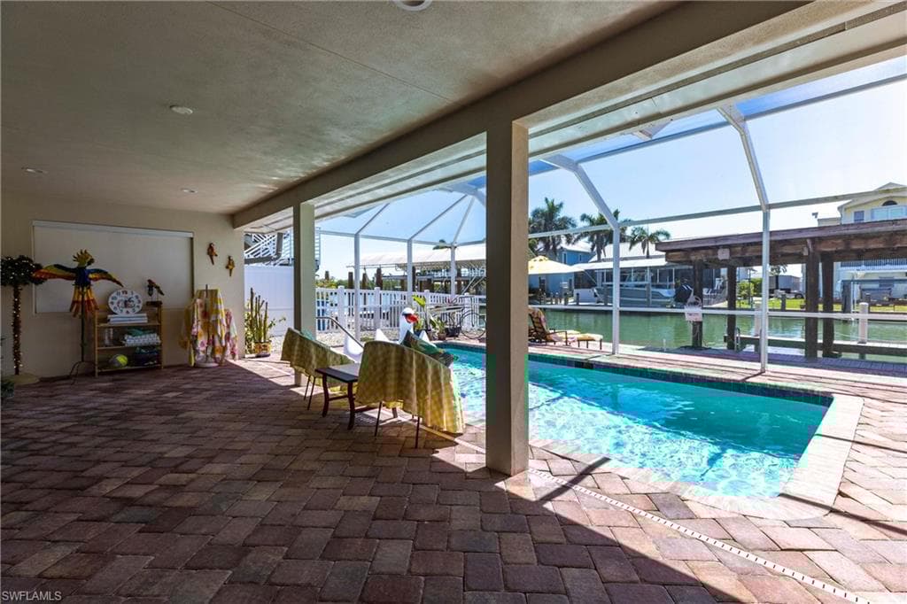 164 Trinidad St, Naples, FL 34113-16