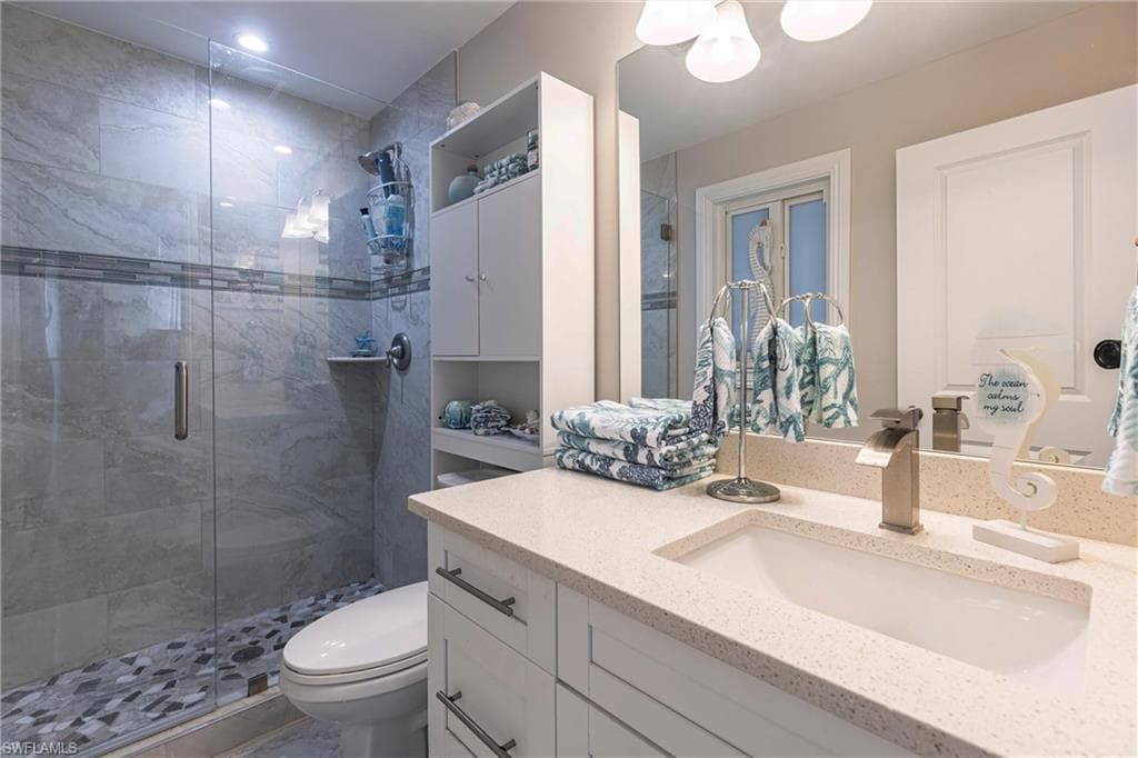 164 Trinidad St, Naples, FL 34113-36