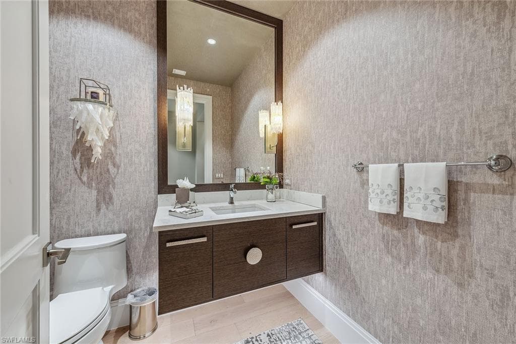 13665 Vanderbilt Dr 802, Naples, FL 34110-28