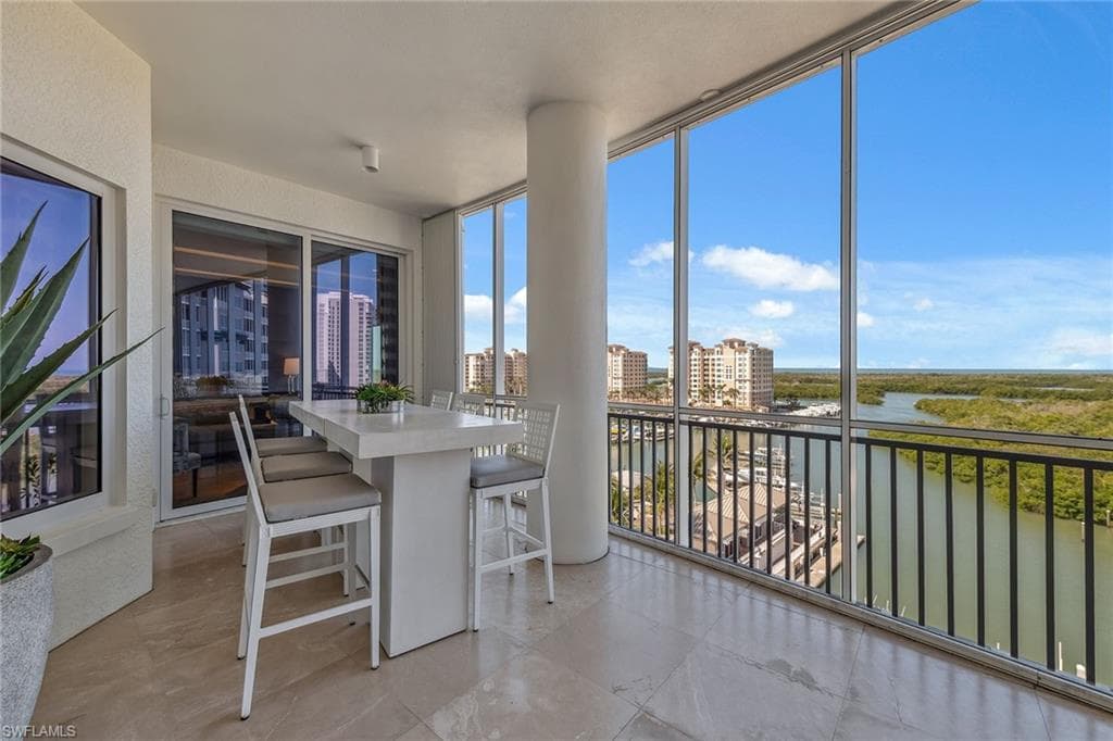13665 Vanderbilt Dr 802, Naples, FL 34110-35