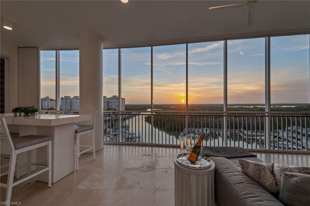 13665 Vanderbilt Dr 802, Naples, FL 34110-38
