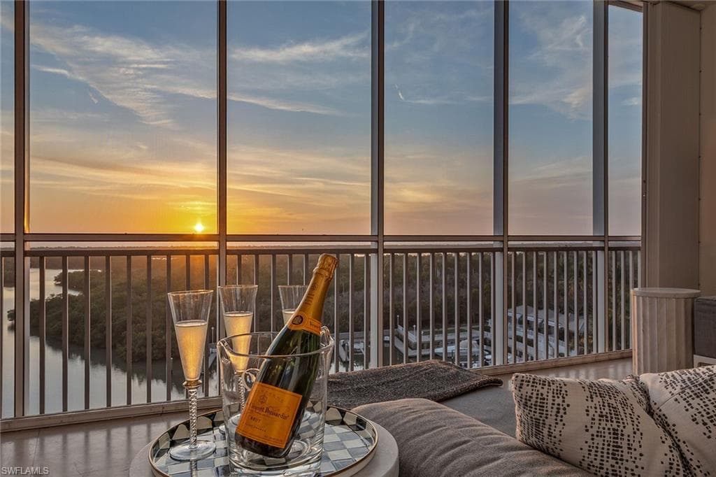 13665 Vanderbilt Dr 802, Naples, FL 34110-39