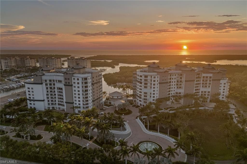 13665 Vanderbilt Dr 802, Naples, FL 34110-42