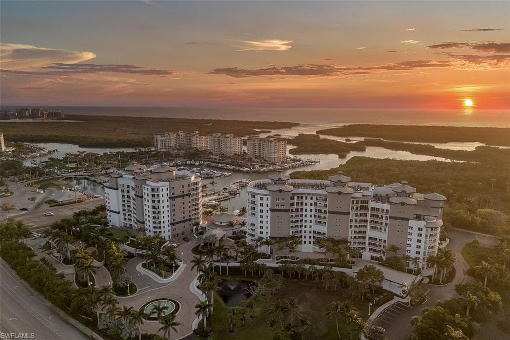 13665 Vanderbilt Dr 802, Naples, FL 34110-47
