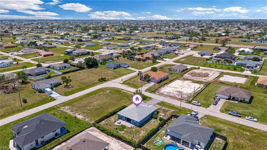 1319 14th Pl, Cape Coral, FL 33993-48