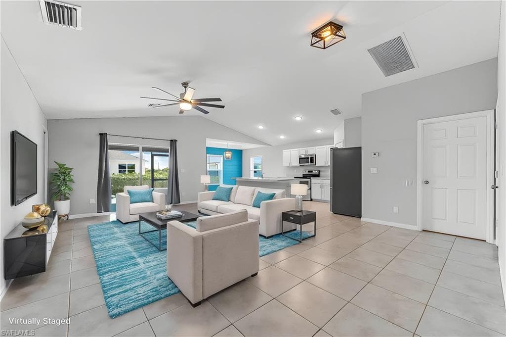 1319 14th Pl, Cape Coral, FL 33993-4