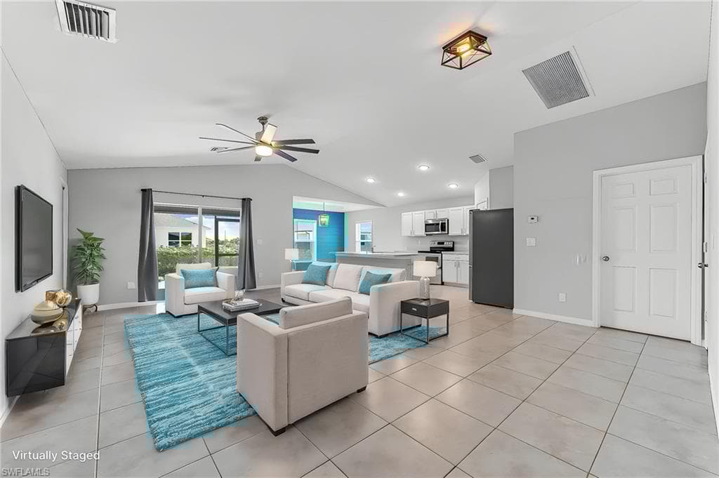 1319 14th Pl, Cape Coral, FL 33993-5