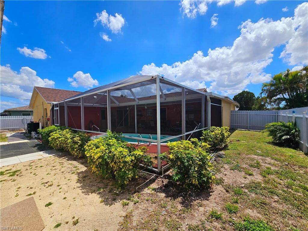 1117 35th Ter, Cape Coral, FL 33904-11