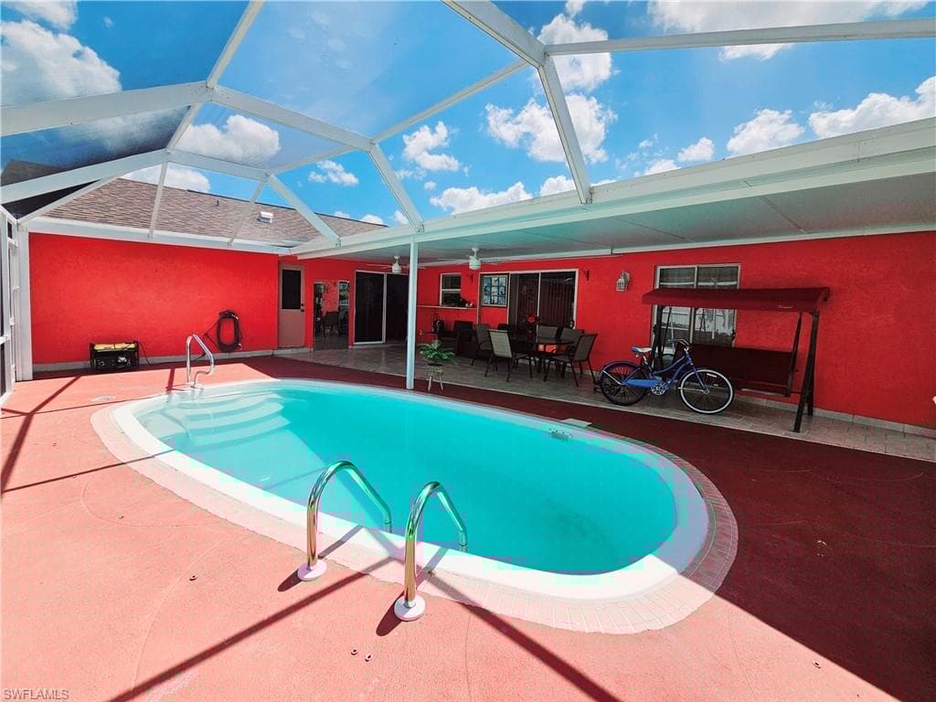 1117 35th Ter, Cape Coral, FL 33904-12
