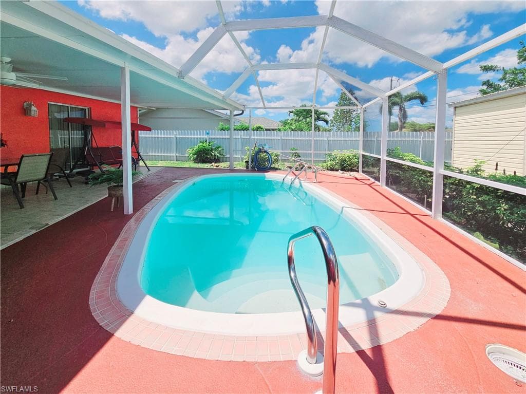 1117 35th Ter, Cape Coral, FL 33904-13