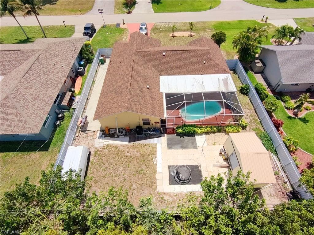 1117 35th Ter, Cape Coral, FL 33904-15