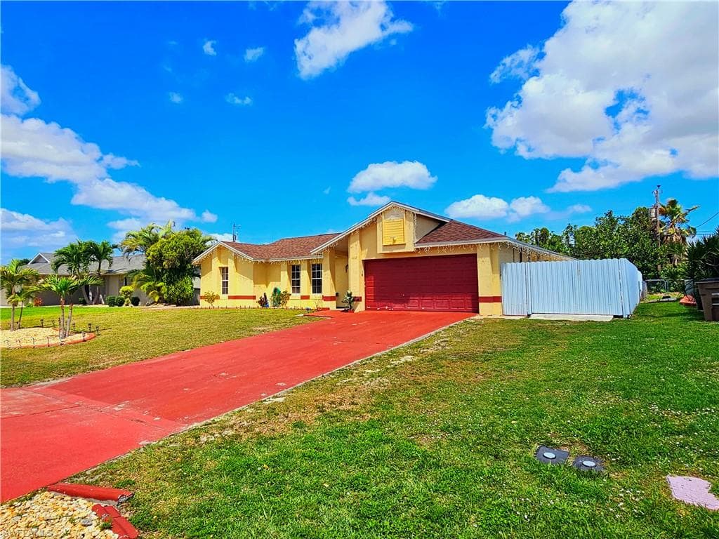 1117 35th Ter, Cape Coral, FL 33904-4