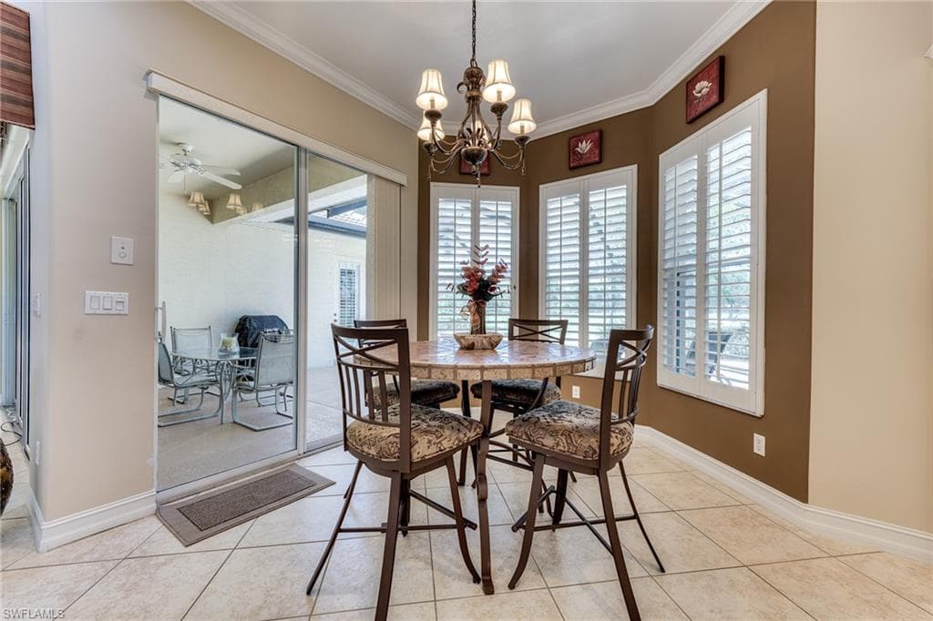 6861 Bent Grass Dr, Naples, FL 34113-11