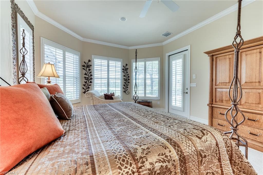 6861 Bent Grass Dr, Naples, FL 34113-15