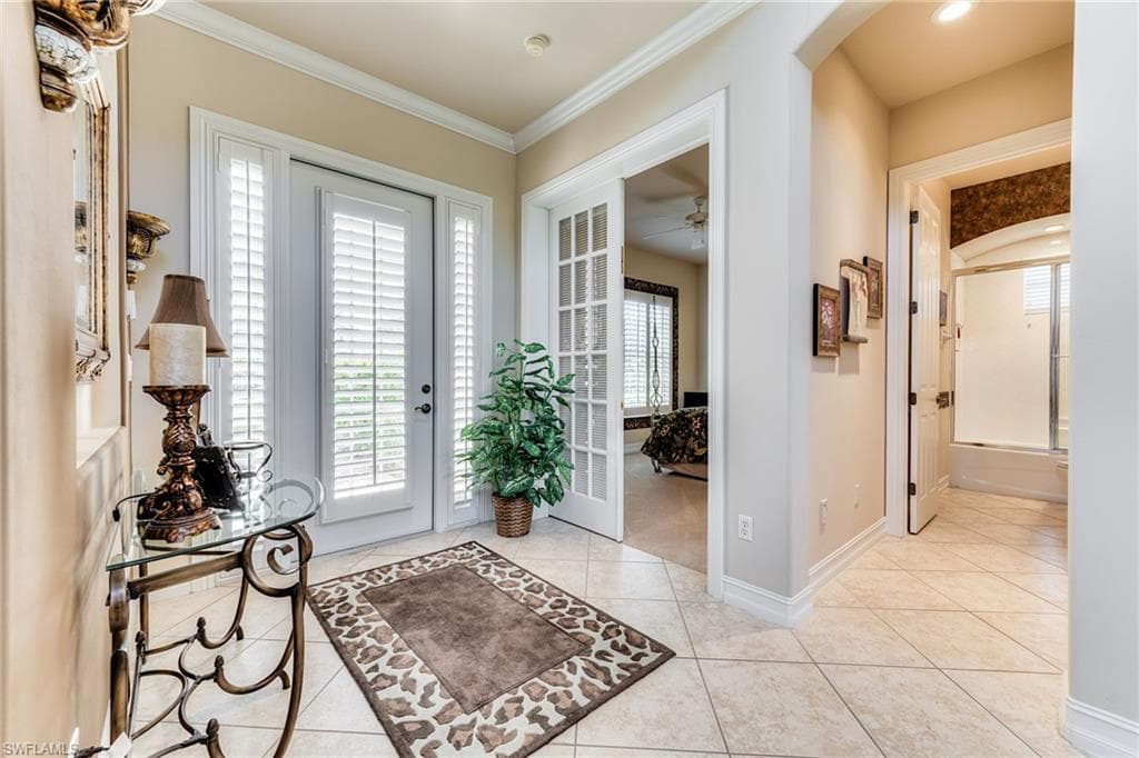 6861 Bent Grass Dr, Naples, FL 34113-1
