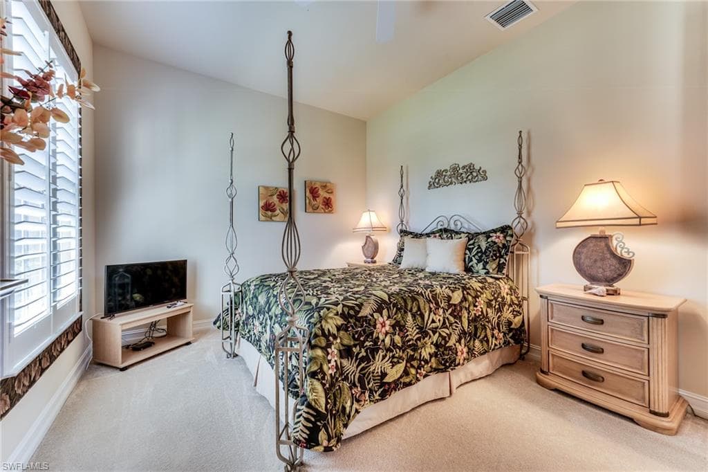 6861 Bent Grass Dr, Naples, FL 34113-21