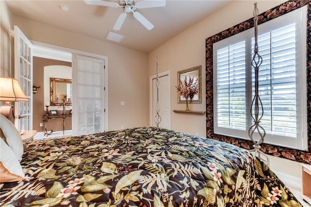 6861 Bent Grass Dr, Naples, FL 34113-23