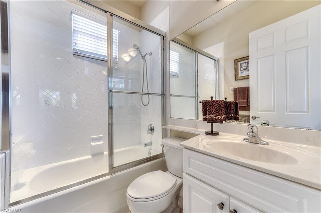 6861 Bent Grass Dr, Naples, FL 34113-30