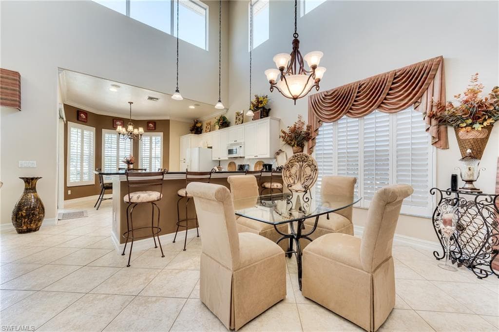 6861 Bent Grass Dr, Naples, FL 34113-3