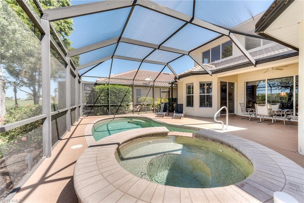 6861 Bent Grass Dr, Naples, FL 34113-42