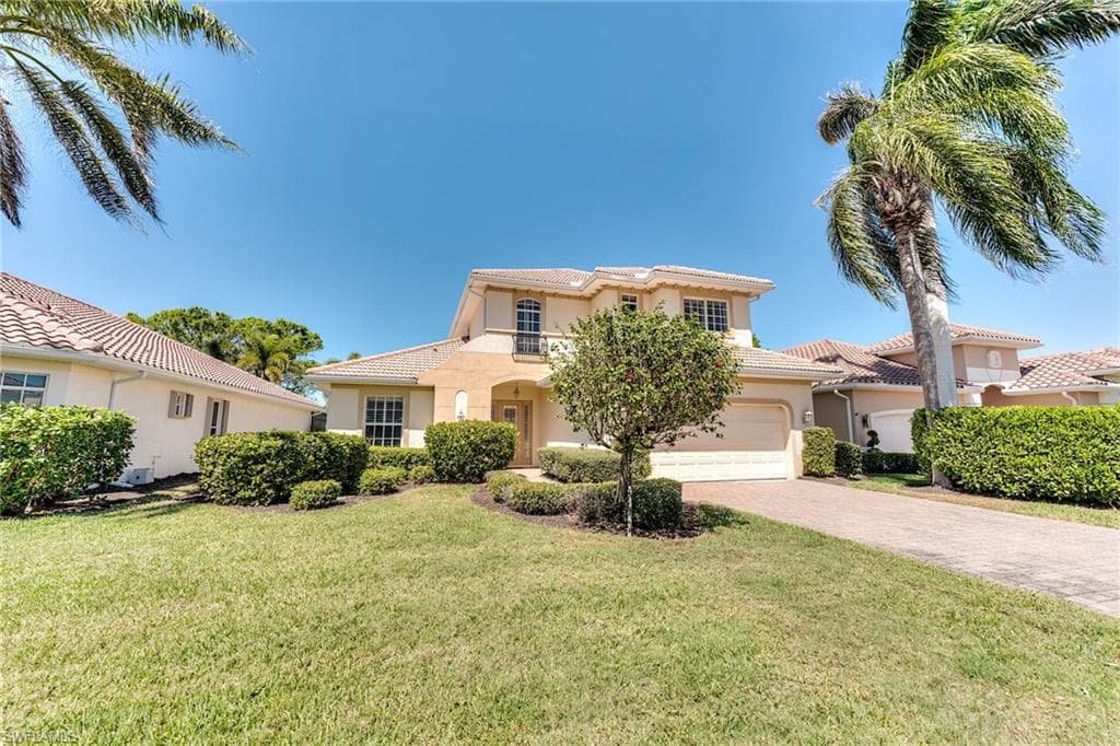6861 Bent Grass Dr, Naples, FL 34113-46