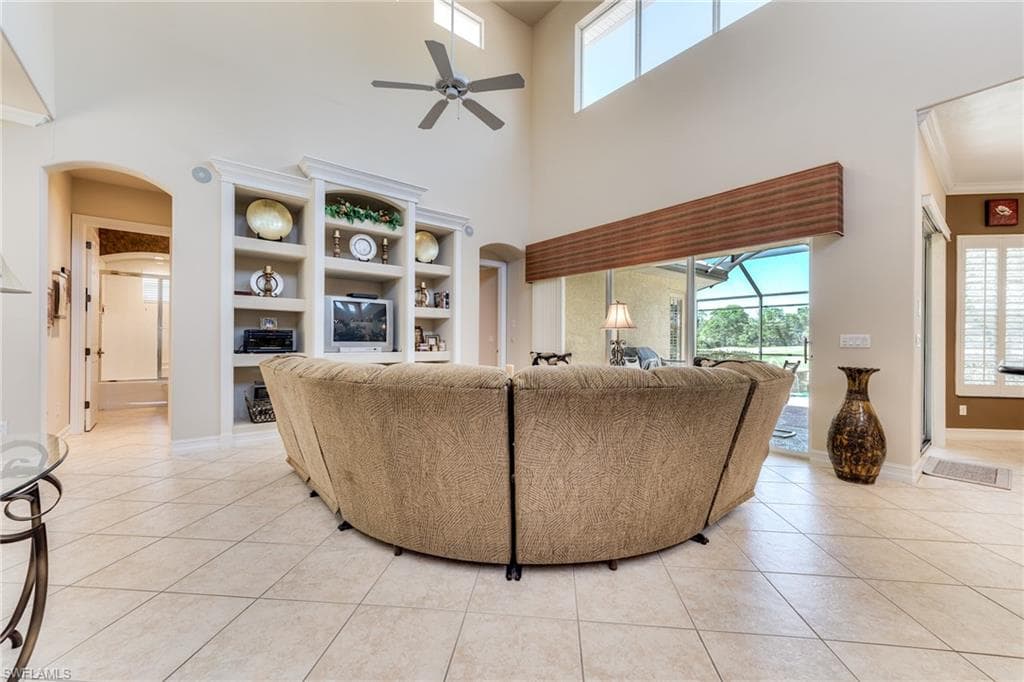 6861 Bent Grass Dr, Naples, FL 34113-4