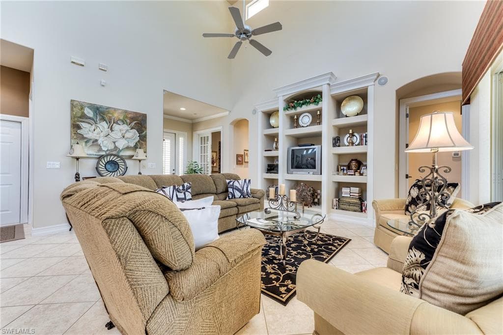 6861 Bent Grass Dr, Naples, FL 34113-7