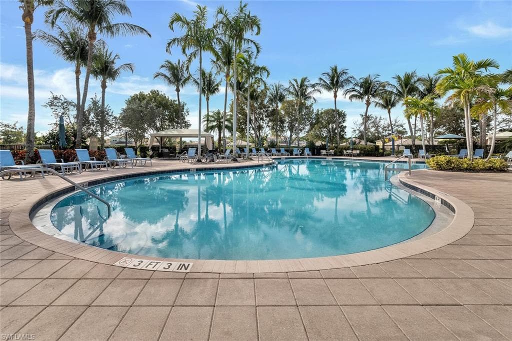 6532 Monterey Pt 202, Naples, FL 34105-20